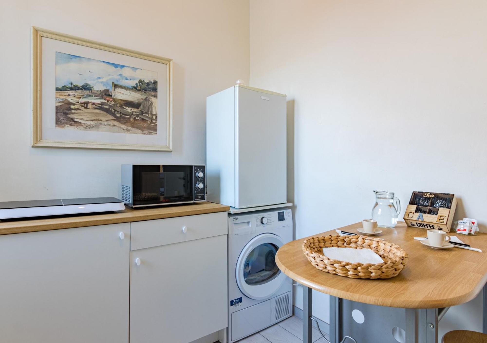 Casa Mya-Relax Al Porto, Wifi Veloce E Clima Apartment Ливорно Екстериор снимка