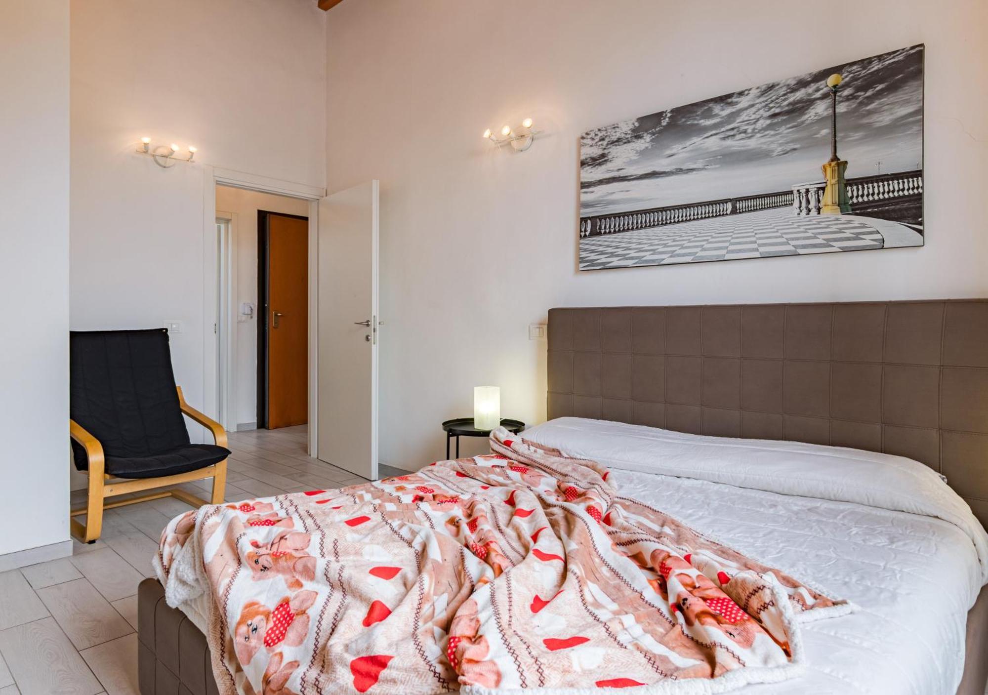 Casa Mya-Relax Al Porto, Wifi Veloce E Clima Apartment Ливорно Екстериор снимка